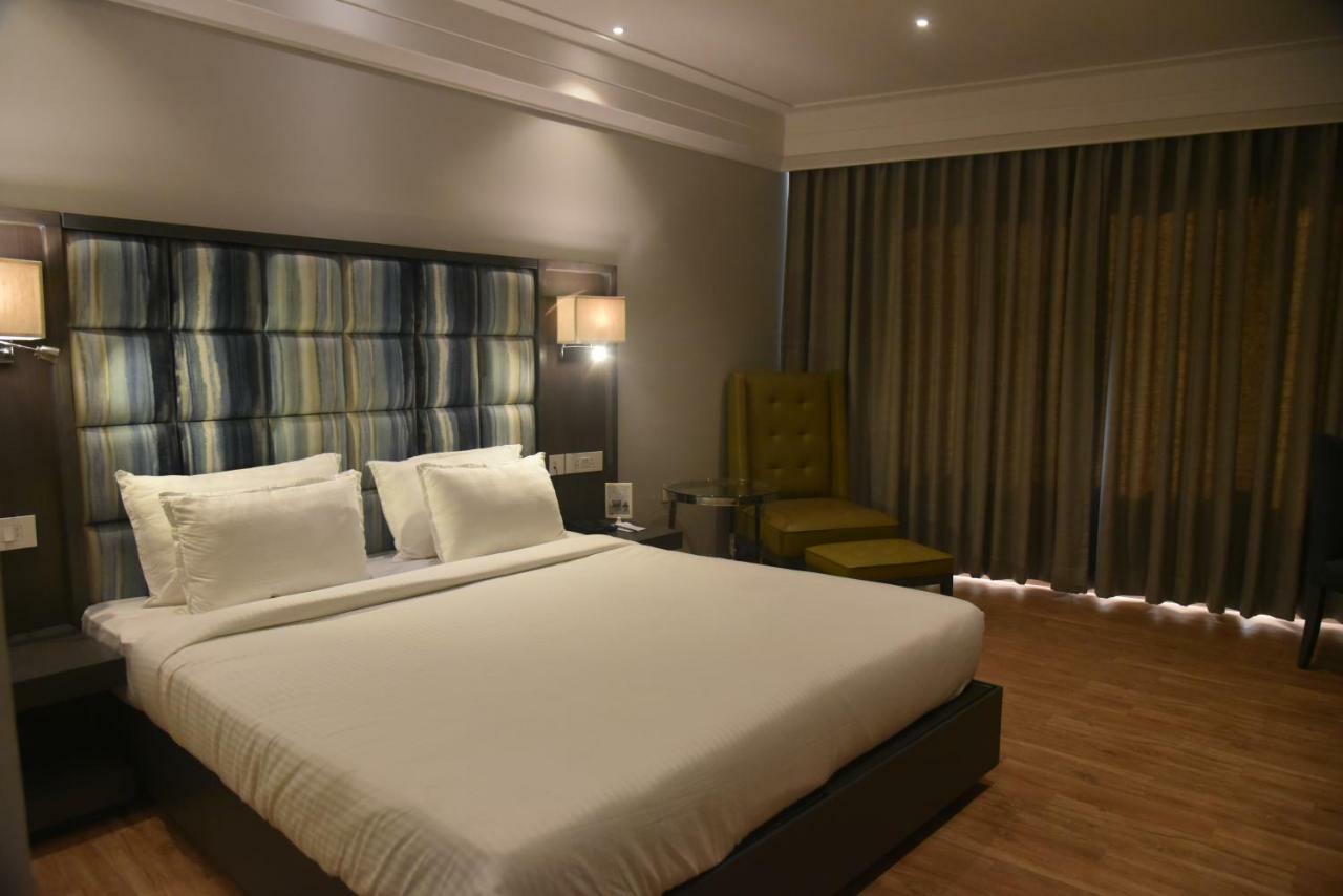 Hotel Accord Premier Raigarh Exterior foto